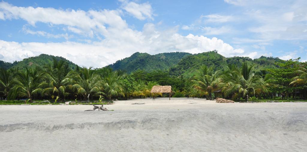 Playa Koralia Hotell Santa Marta  Exteriör bild